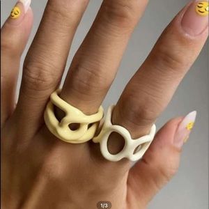 2pcs hollow out ring